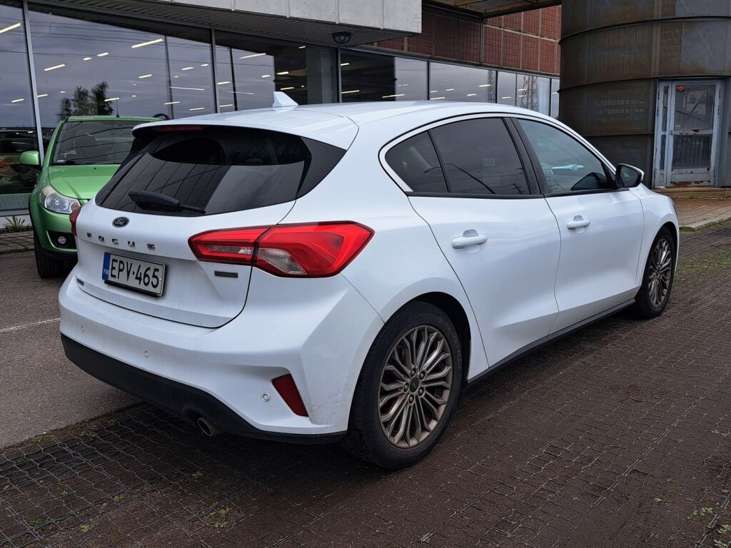 Ford Focus 2019 Valkoinen