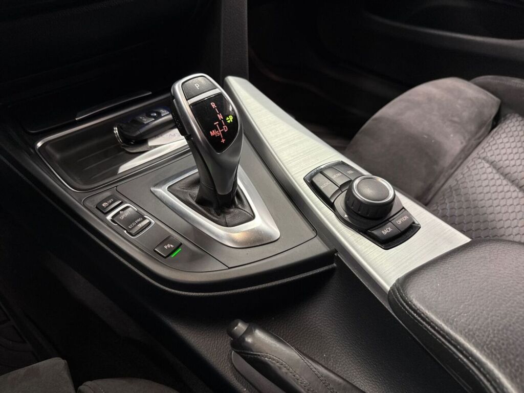 BMW 420 2015 Musta