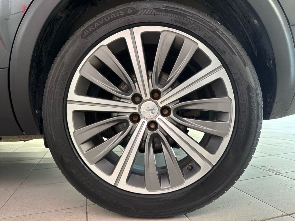 Peugeot 5008 2019 Musta