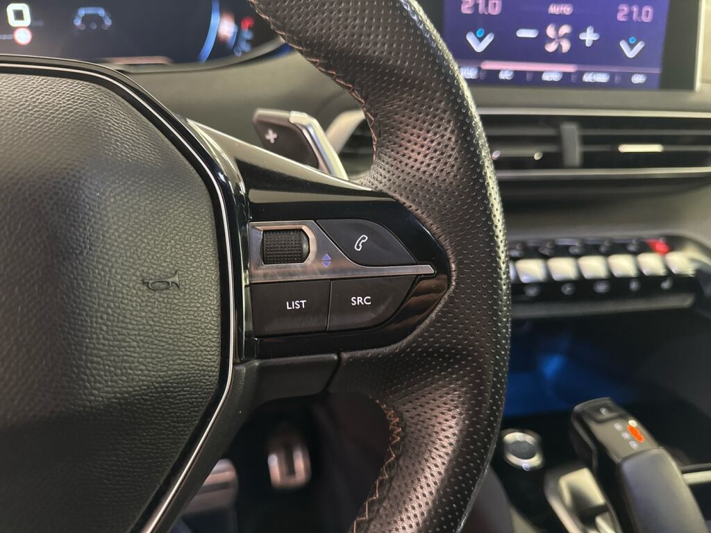 Peugeot 5008 2019 Musta