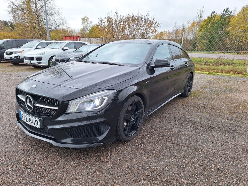 Mercedes-Benz CLA 2015 Musta