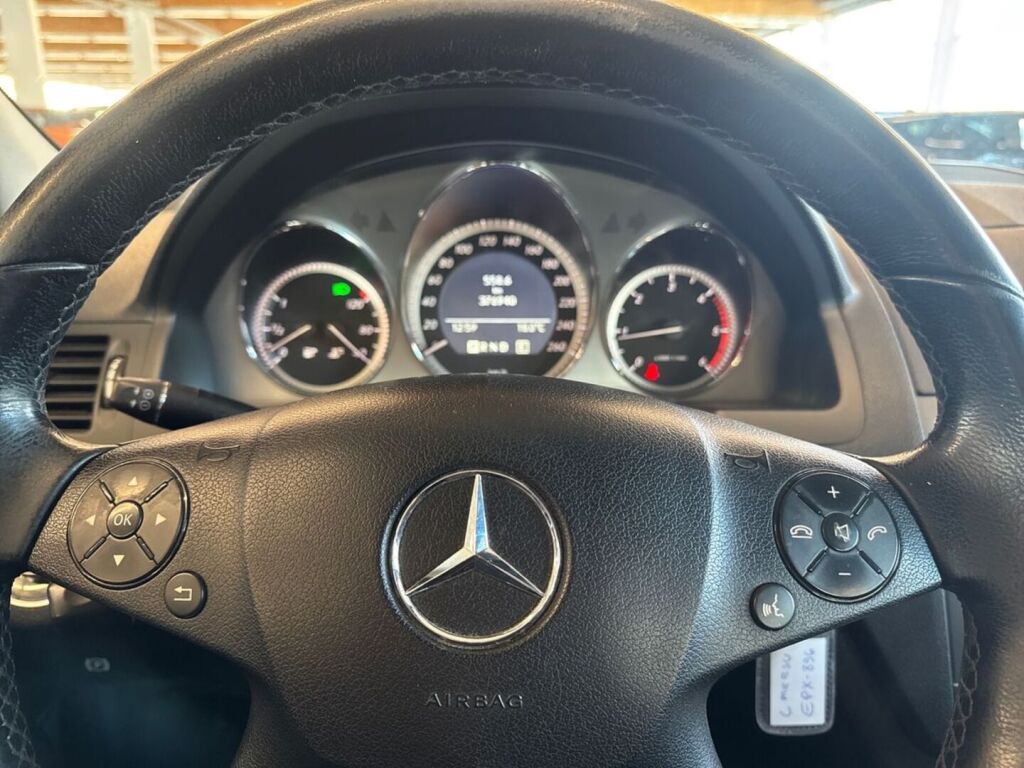 Mercedes-Benz C 2010 Harmaa