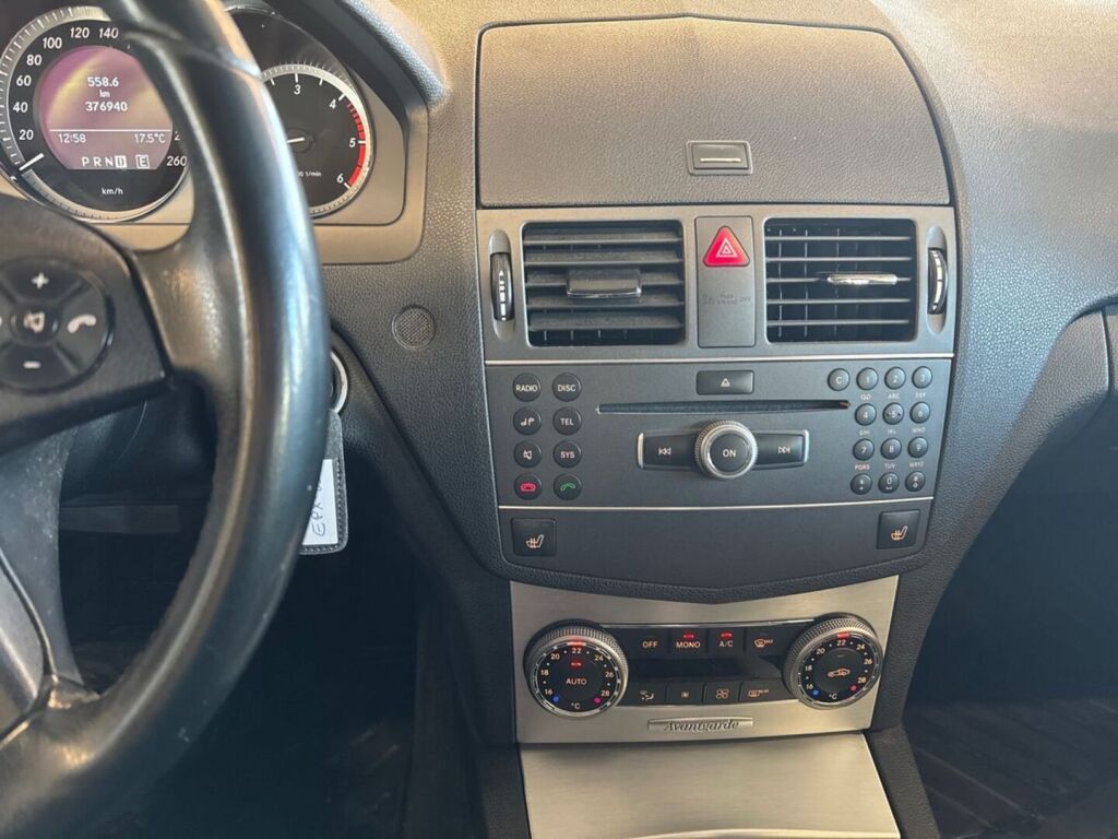 Mercedes-Benz C 2010 Harmaa