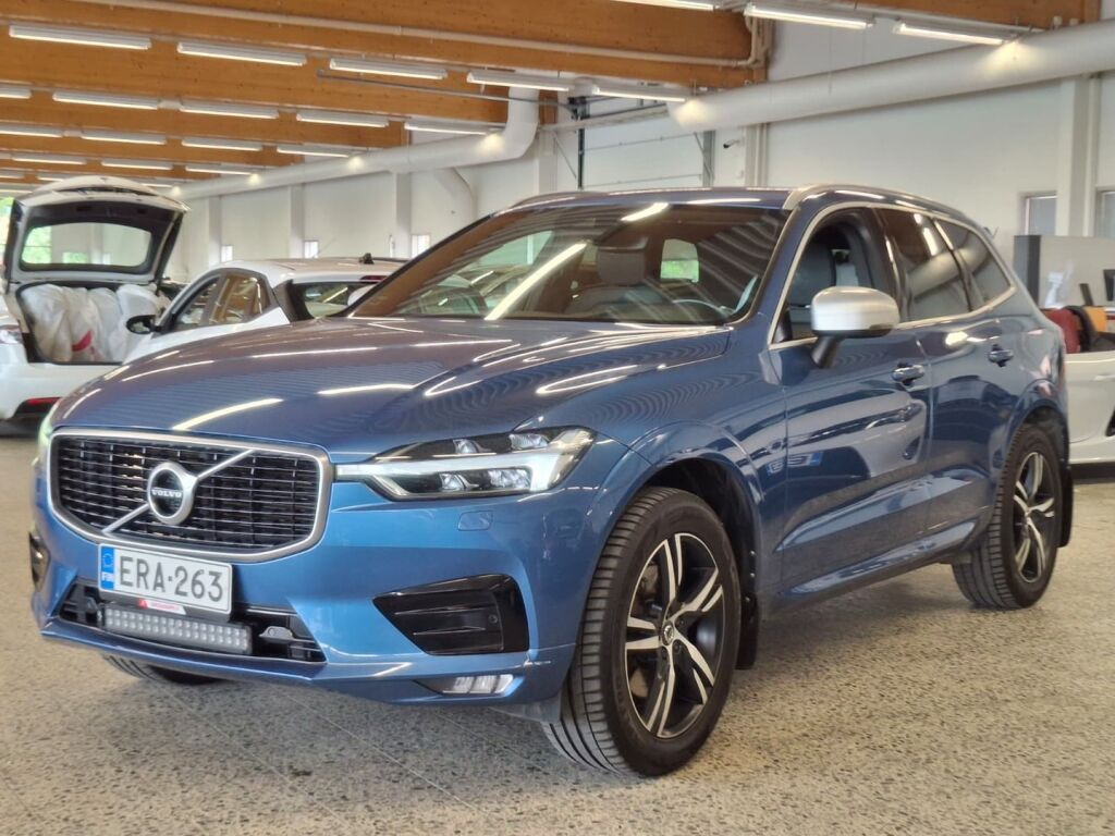 Volvo XC60 2019 Sininen