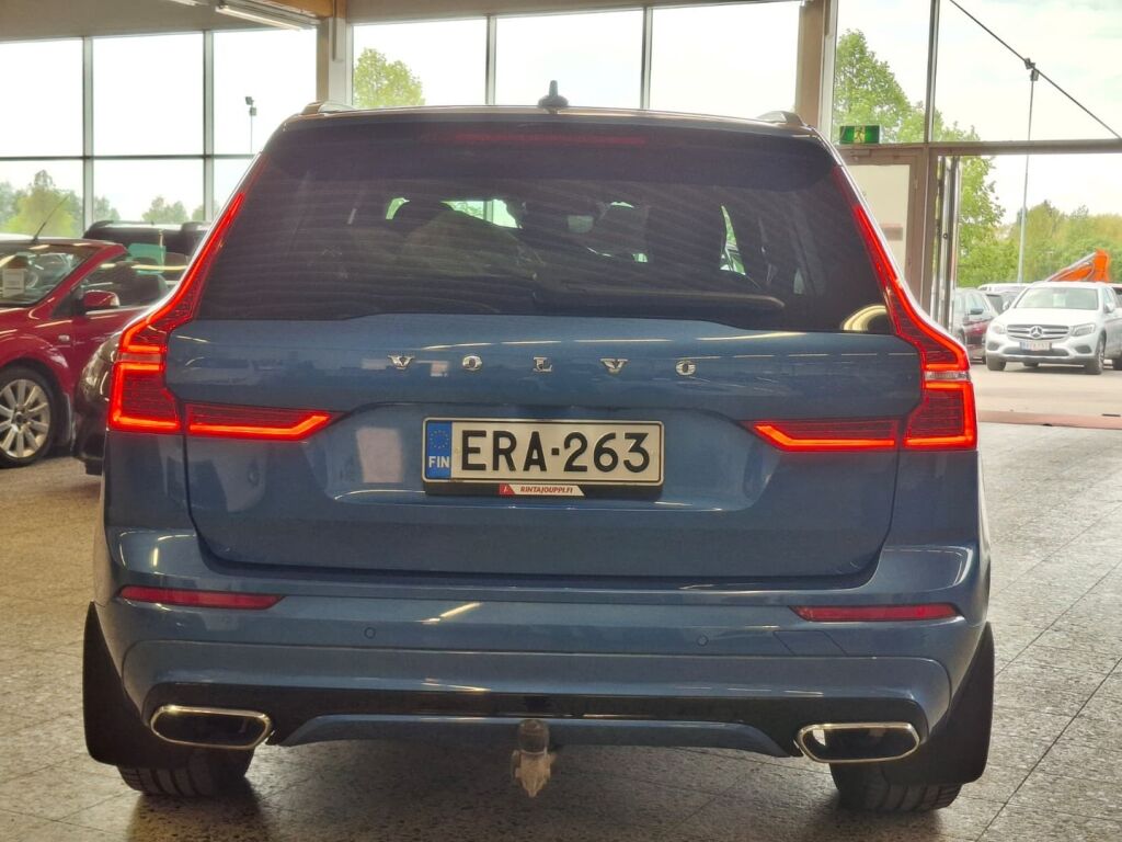 Volvo XC60 2019 Sininen