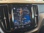 Volvo XC60 2019 Sininen
