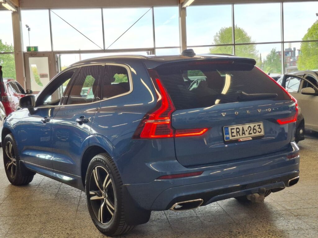 Volvo XC60 2019 Sininen