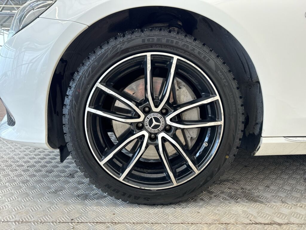 Mercedes-Benz E 2019 Valkoinen