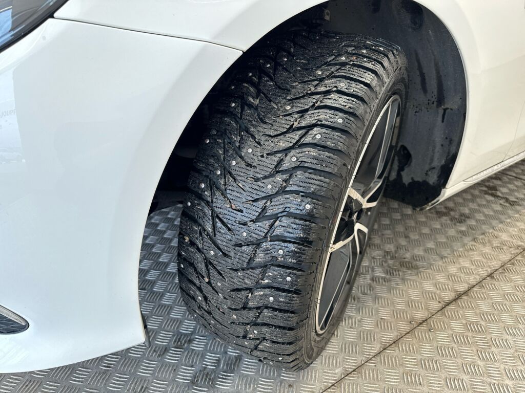 Mercedes-Benz E 2019 Valkoinen