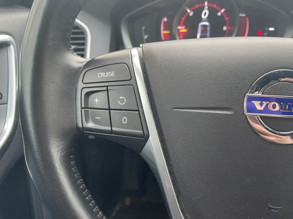 Volvo XC60 2016 Valkoinen