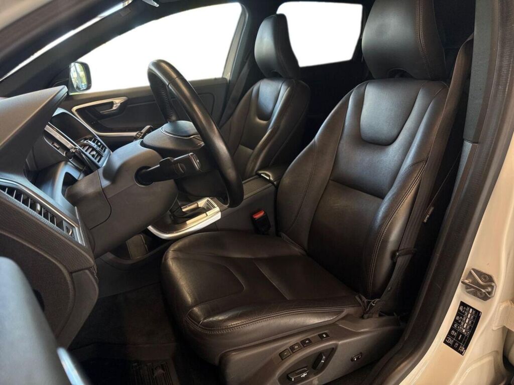 Volvo XC60 2016 Valkoinen