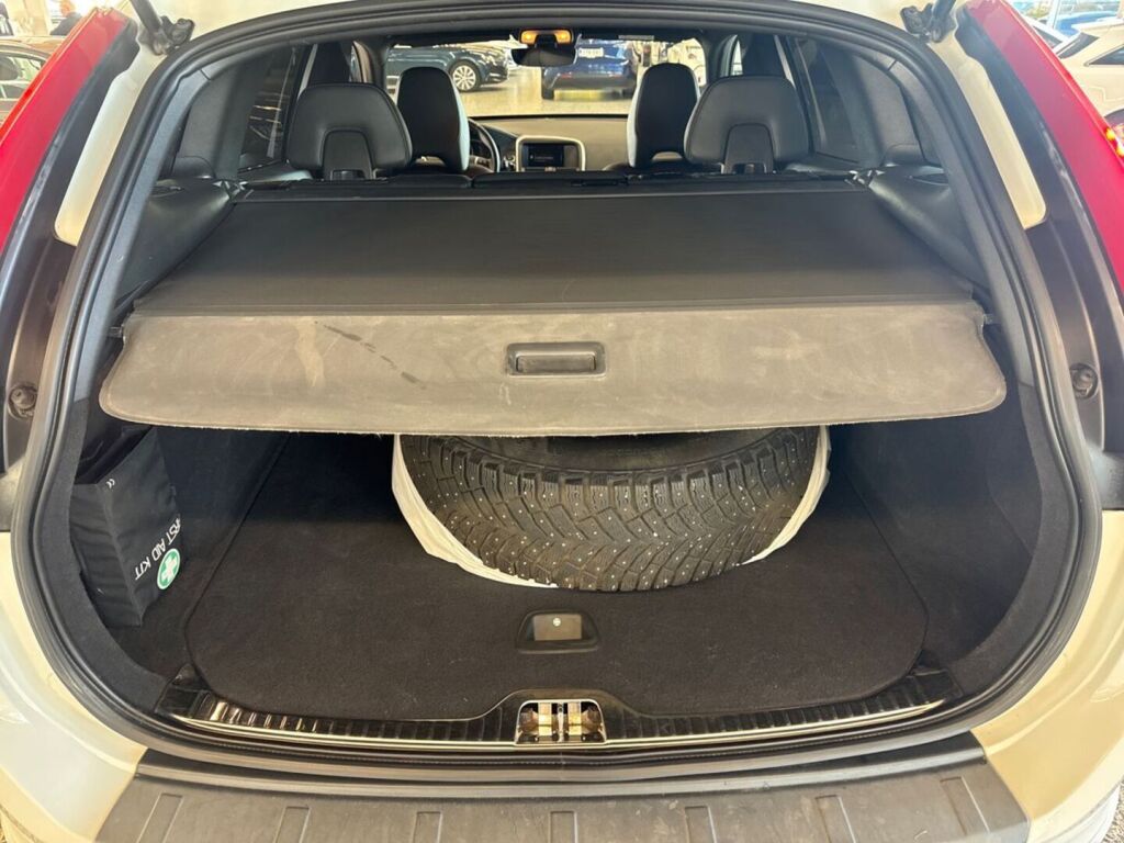Volvo XC60 2016 Valkoinen