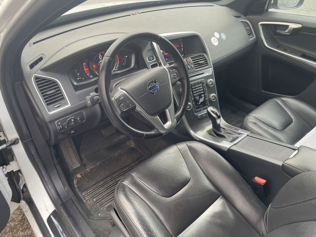 Volvo XC60 2016 Valkoinen