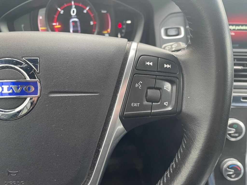 Volvo XC60 2016 Valkoinen