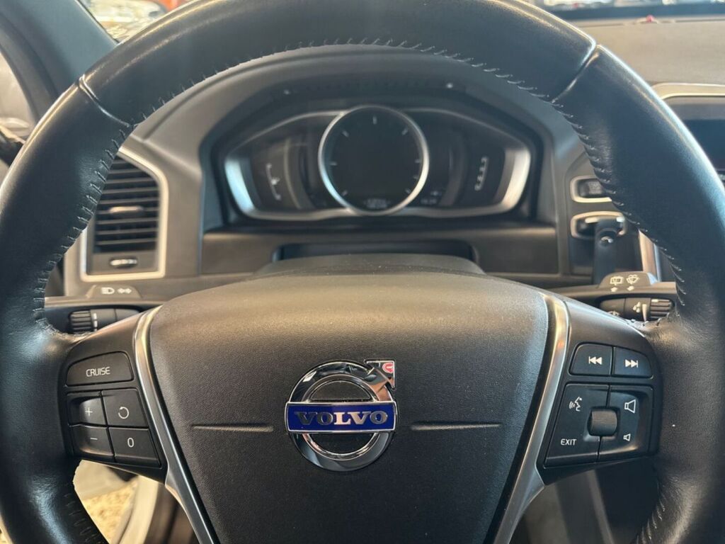 Volvo XC60 2016 Valkoinen