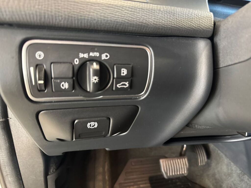 Volvo XC60 2016 Valkoinen