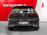 Volkswagen Golf 2022 Musta
