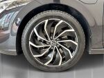 Volkswagen Golf 2022 Musta