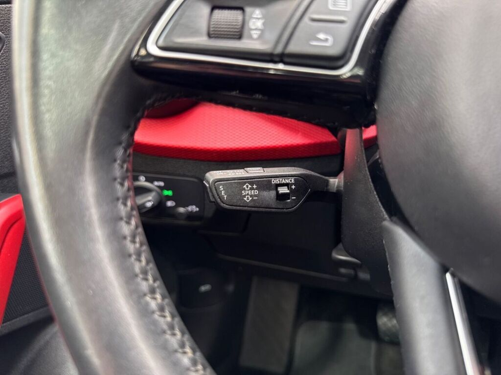 Audi Q2 2019 Musta