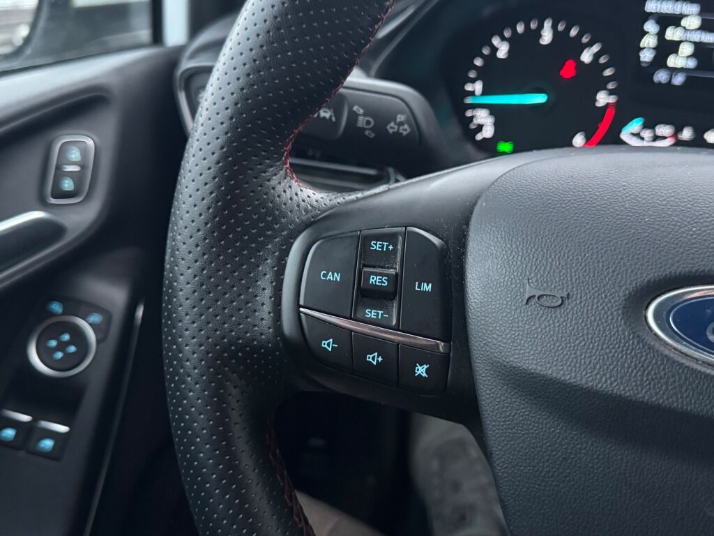 Ford Fiesta Van 2019 Valkoinen