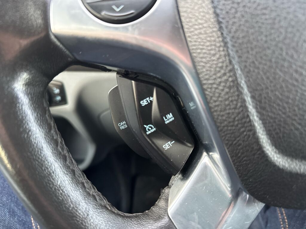 Ford Transit 2019 Valkoinen