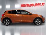 Ford Focus 2019 Metallinhohto Oranssi (Orange Glow)