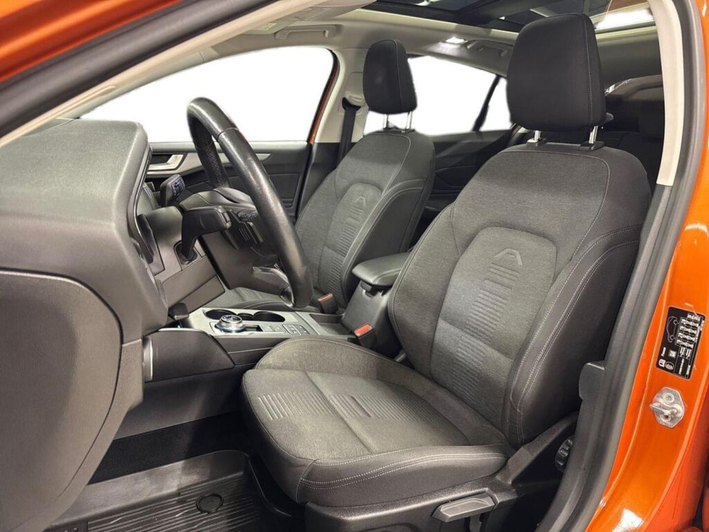 Ford Focus 2019 Metallinhohto Oranssi (Orange Glow)