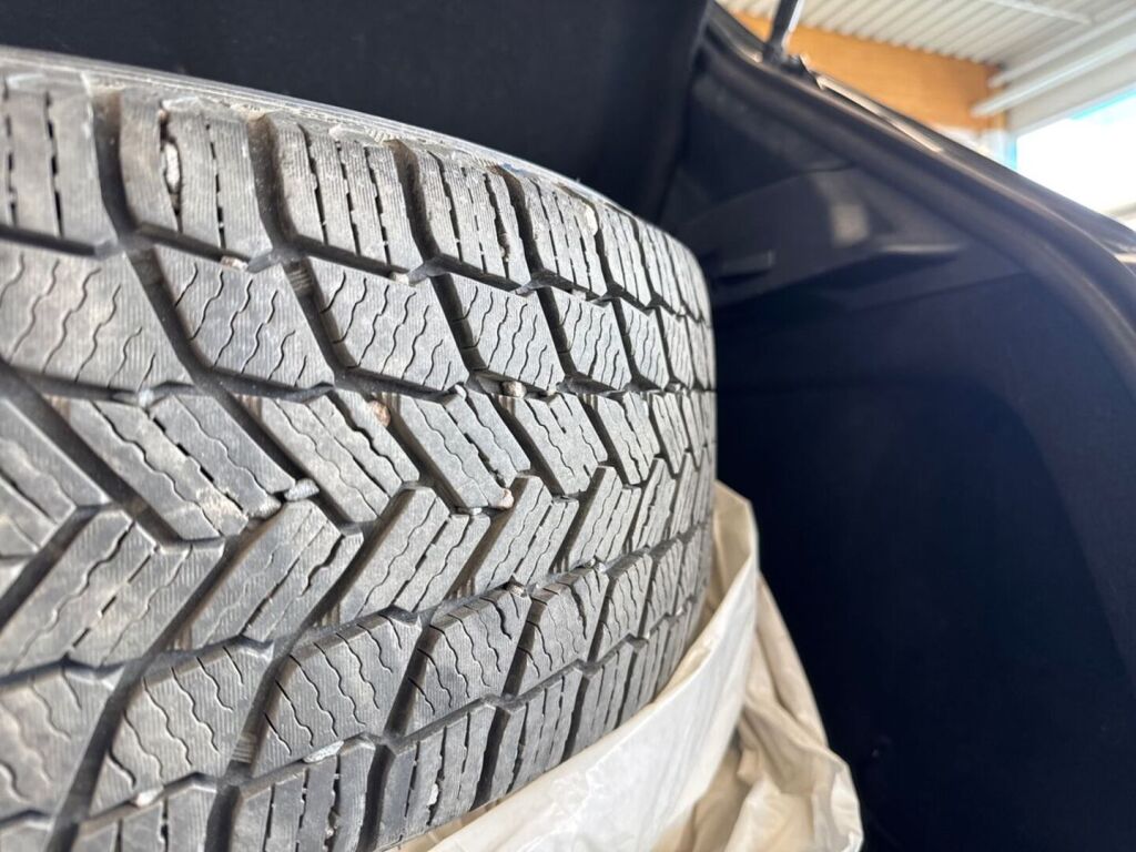 Mercedes-Benz GLA 2014 Musta