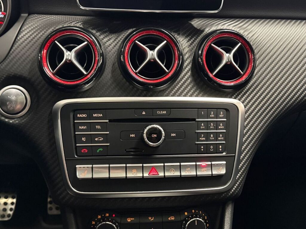 Mercedes-Benz A 45 AMG 2016 Valkoinen