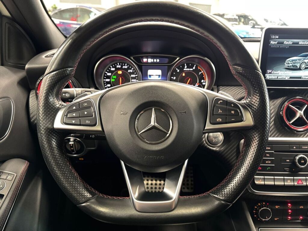 Mercedes-Benz A 45 AMG 2016 Valkoinen