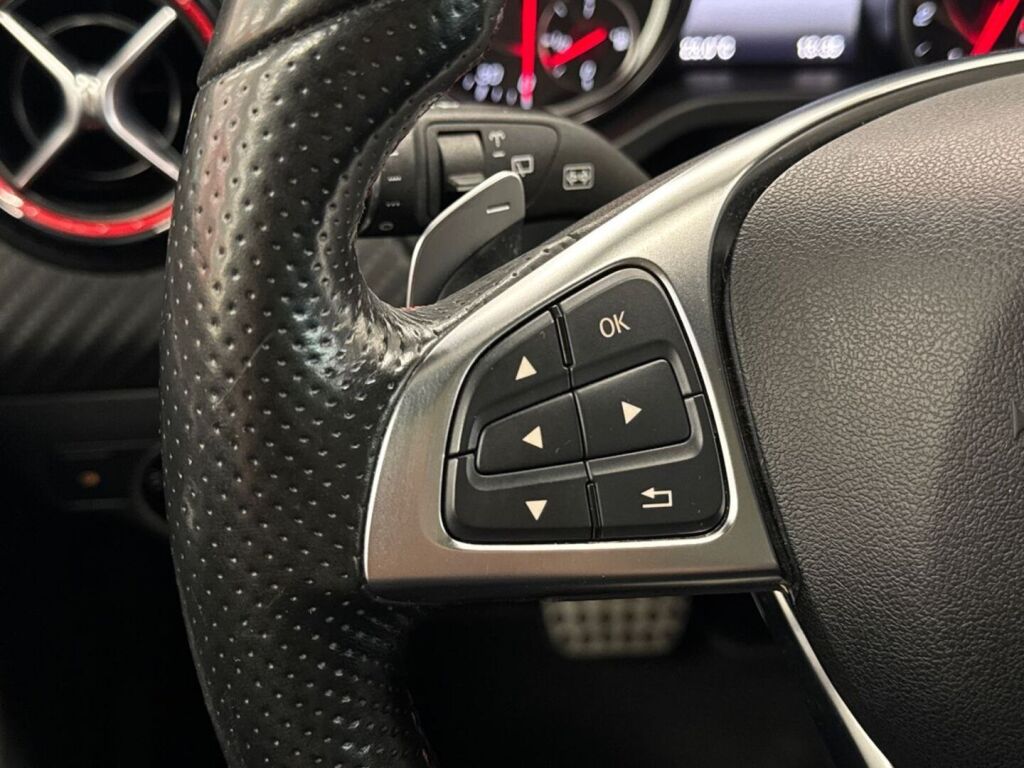 Mercedes-Benz A 45 AMG 2016 Valkoinen