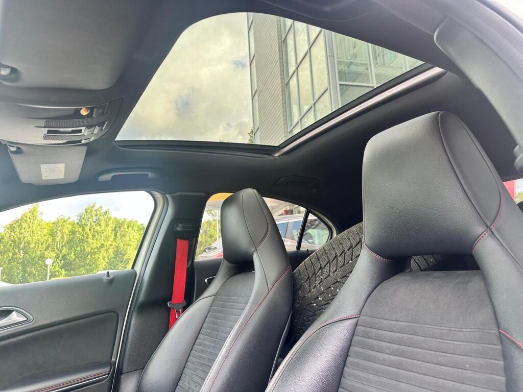 Mercedes-Benz A 45 AMG 2016 Valkoinen