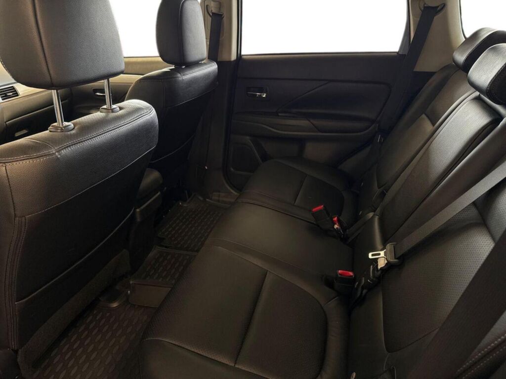 Mitsubishi Outlander PHEV 2014 Sininen
