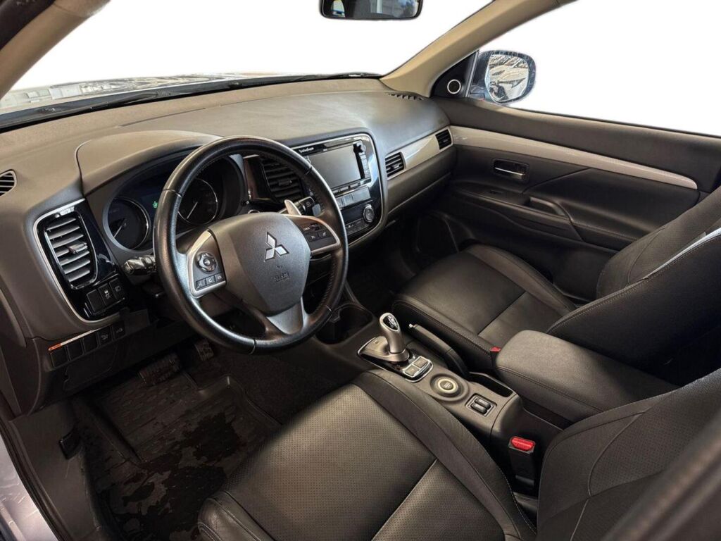 Mitsubishi Outlander PHEV 2014 Sininen