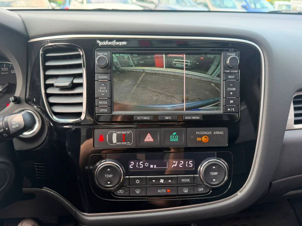 Mitsubishi Outlander PHEV 2014 Sininen