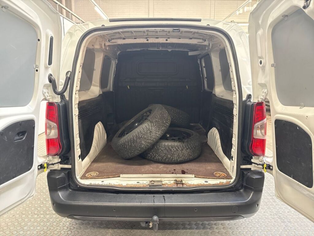 Opel Combo 2019 Valkoinen