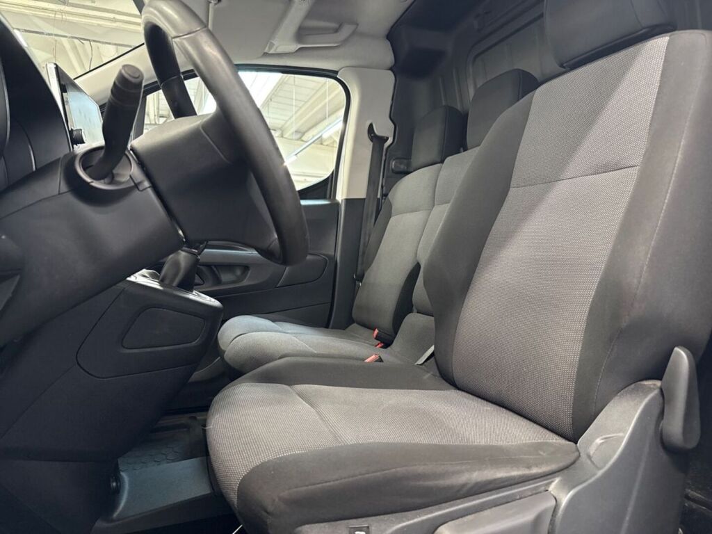 Opel Combo 2019 Valkoinen