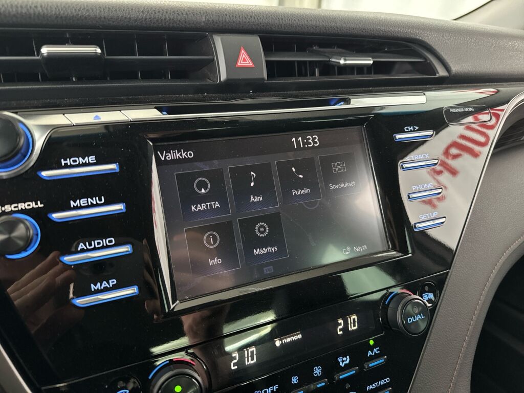 Toyota Camry 2019 Ruskea (beige)