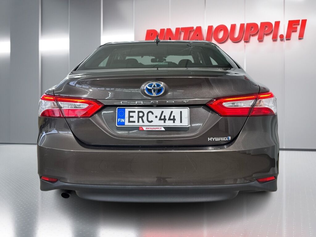 Toyota Camry 2019 Ruskea (beige)