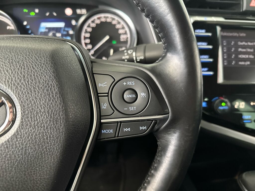 Toyota Camry 2019 Ruskea (beige)