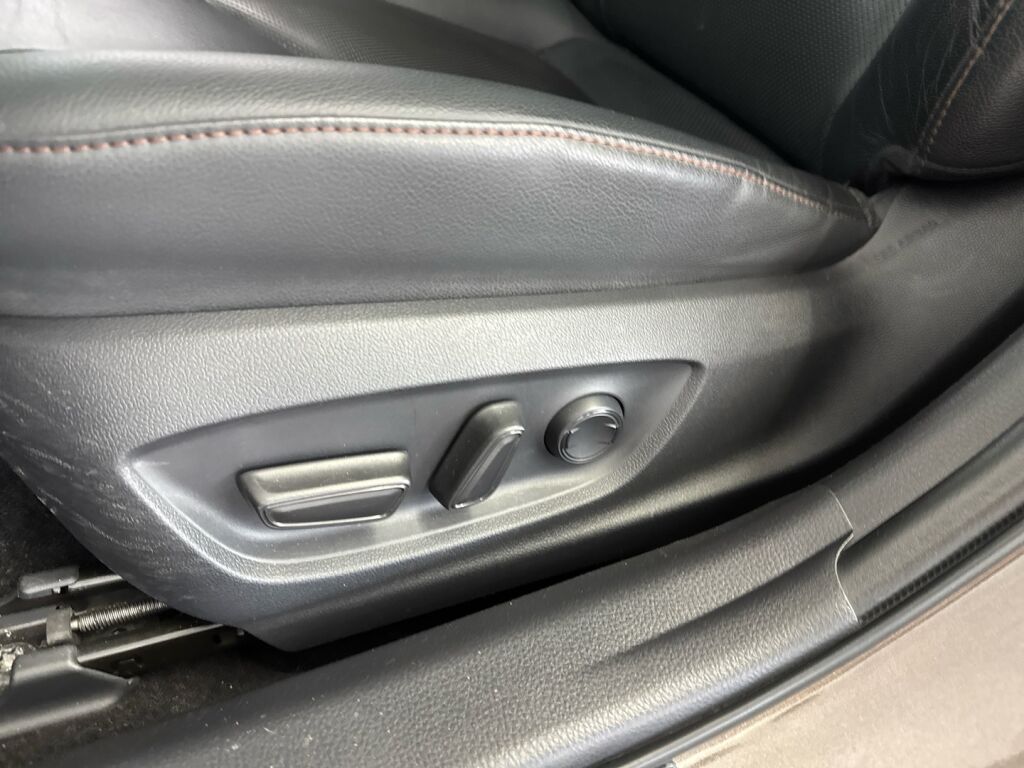 Toyota Camry 2019 Ruskea (beige)