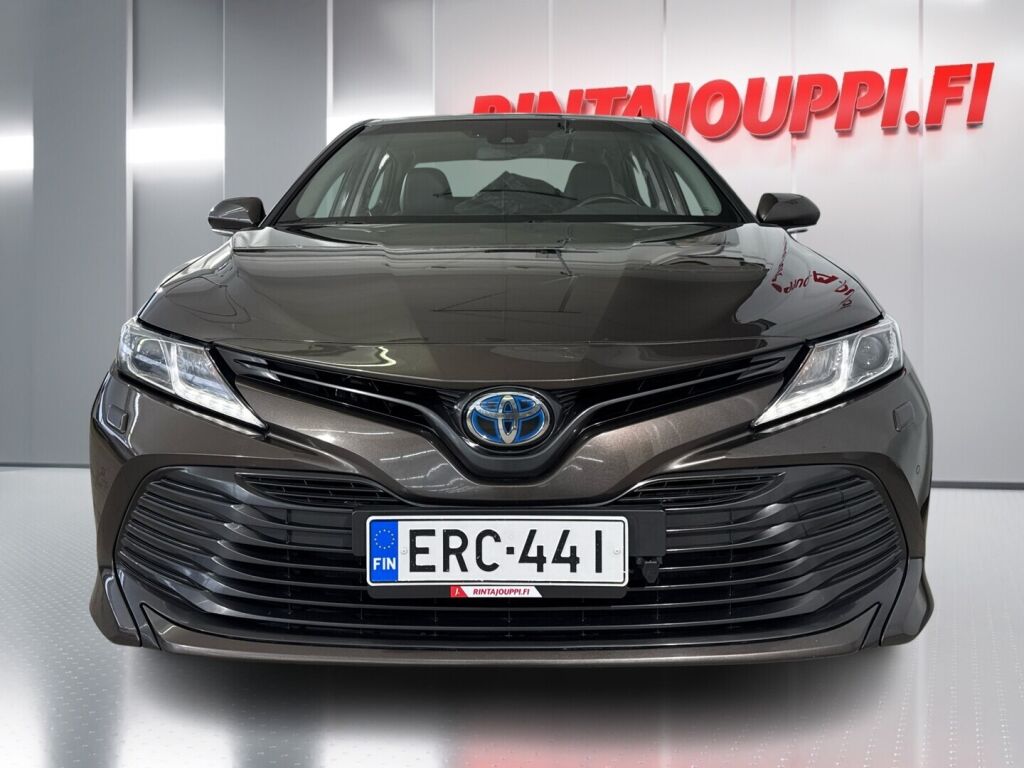 Toyota Camry 2019 Ruskea (beige)