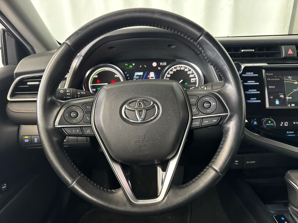 Toyota Camry 2019 Ruskea (beige)