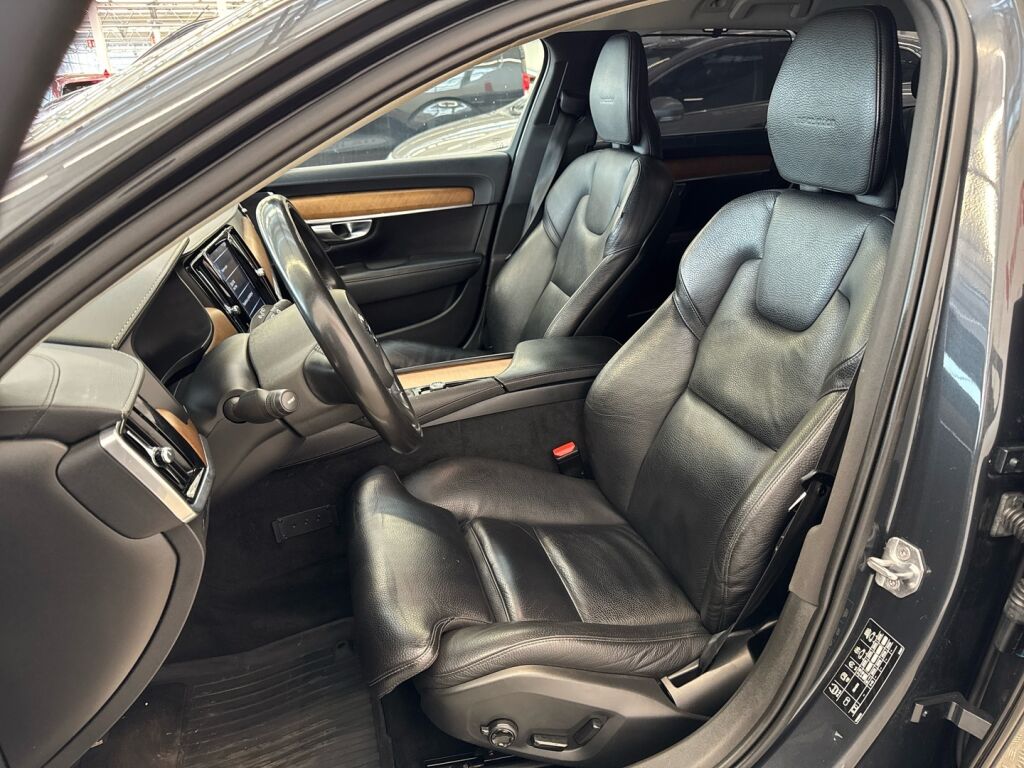 Volvo V90 2019 Harmaa