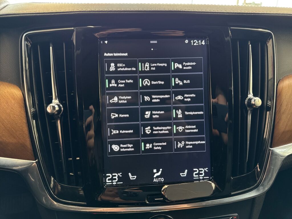 Volvo V90 2019 Harmaa