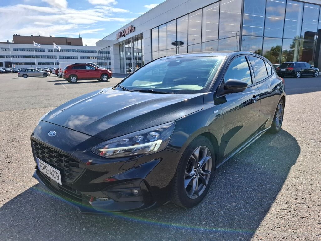 Ford Focus 2019 Musta