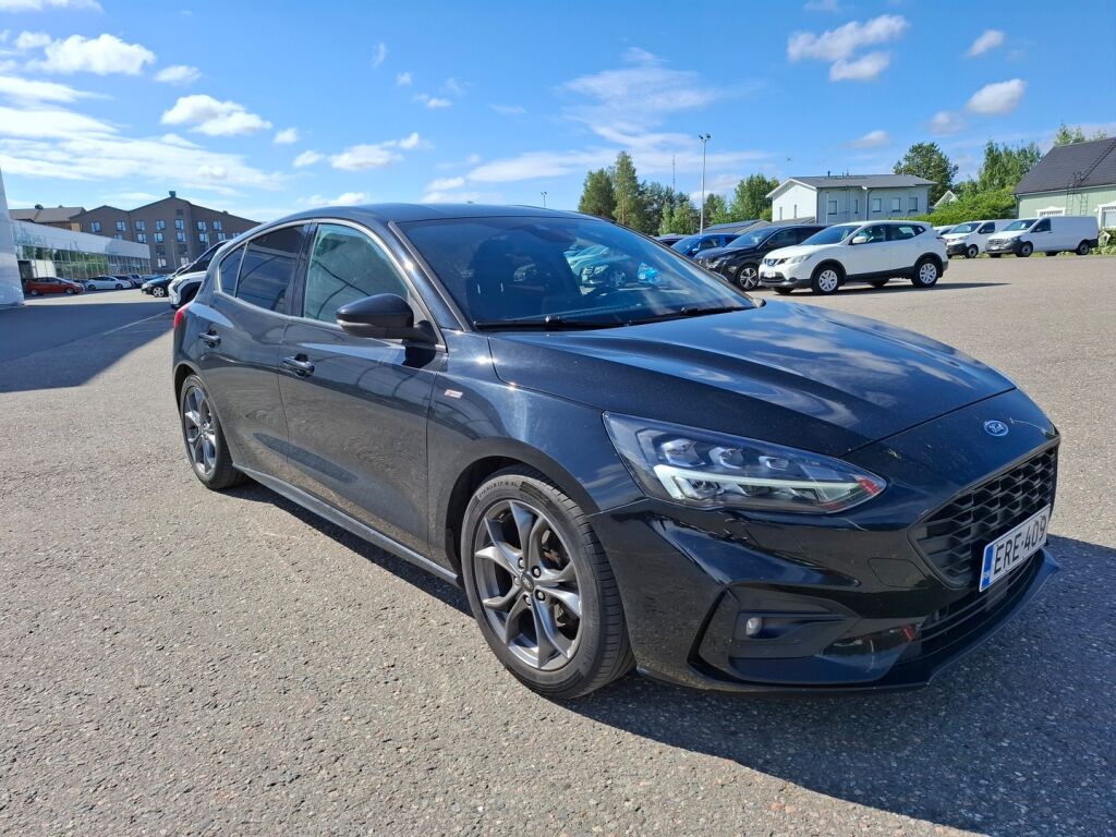 Ford Focus 2019 Musta