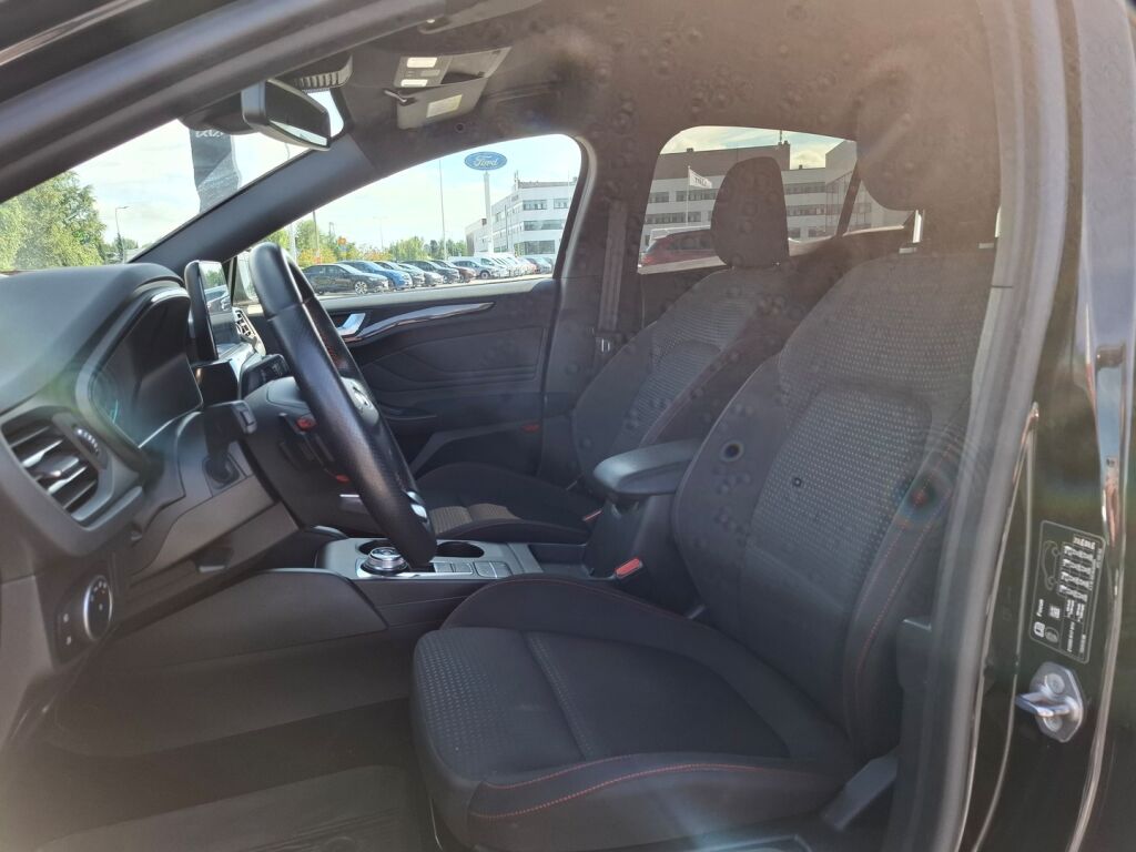 Ford Focus 2019 Musta