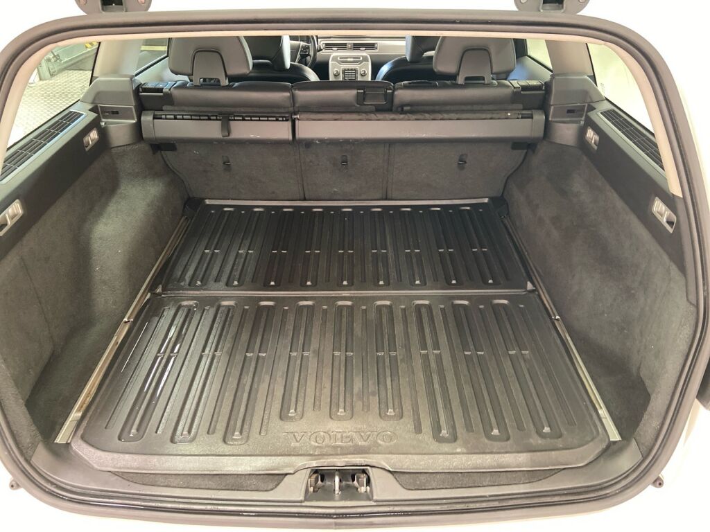 Volvo V70 2014 Valkoinen