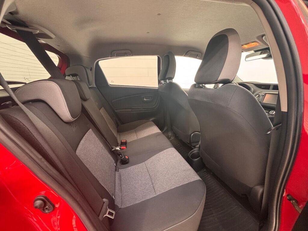 Toyota Yaris 2019 Punainen
